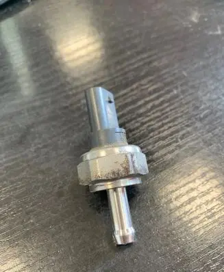 BMW 3 E90 E91 Exhaust gas pressure sensor 8507634