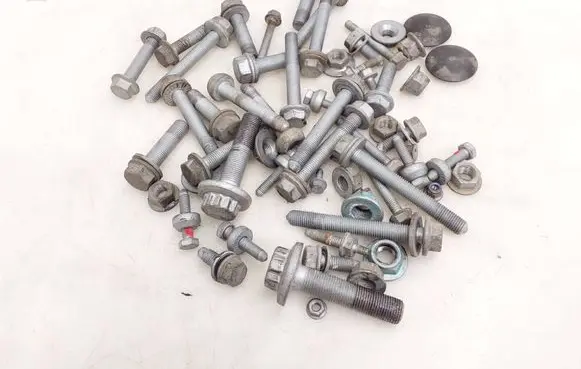 Volkswagen Tiguan Nuts/bolts 