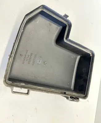 Volvo S60 Fuse box cover 8645259