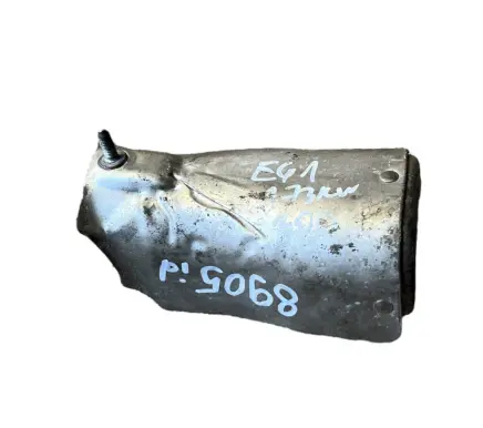 BMW 5 E60 E61 Heat shield in engine bay 7797685