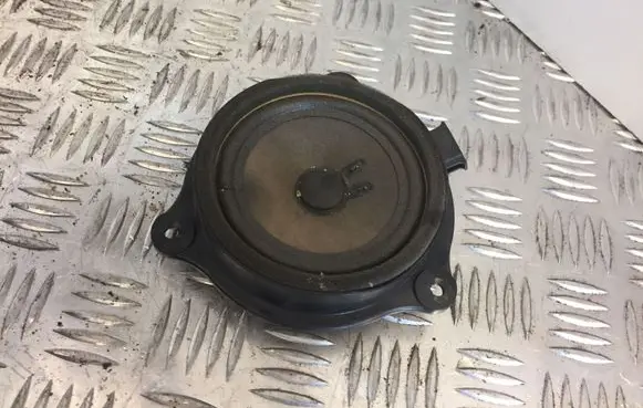 Audi A6 S6 C6 4F Front door speaker 4F0035411