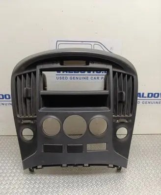Hyundai H-1, Starex, Satellite Radio/GPS head unit trim U0629648