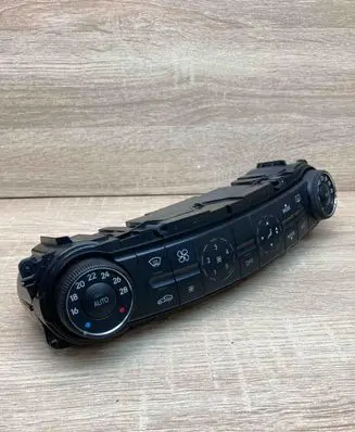 Mercedes-Benz E W211 Climate control unit 2118300490