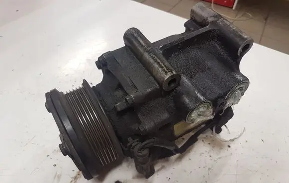 Ford Focus Air conditioning (A/C) compressor (pump) YS4H19D629AB
