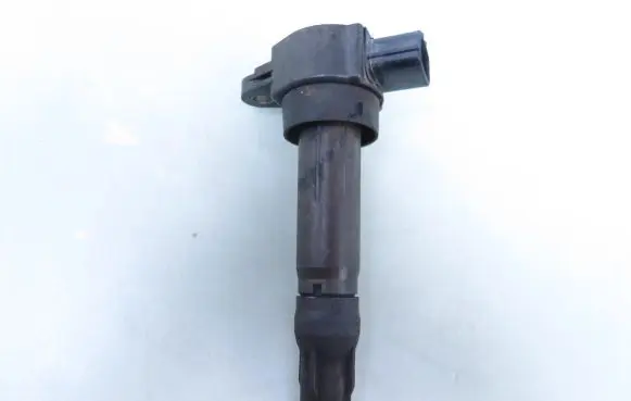 Mitsubishi Colt High voltage ignition coil MN195452