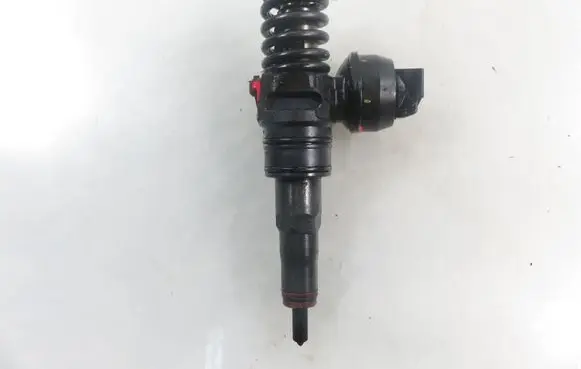 Seat Ibiza III (6L) Fuel injector 0414720035 045130073T