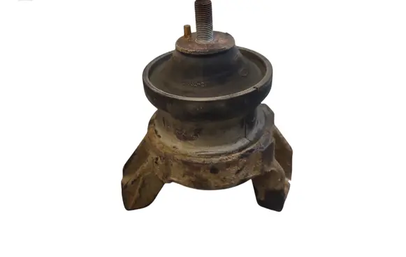 Engine mount bracket