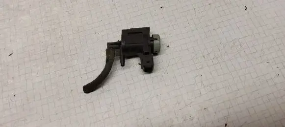 Audi A4 S4 B6 8E 8H Turbo solenoid valve 1J0906283A