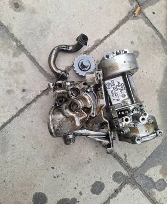 Audi A6 S6 C5 4B Oil pump 059103337B 059115105H 870814146