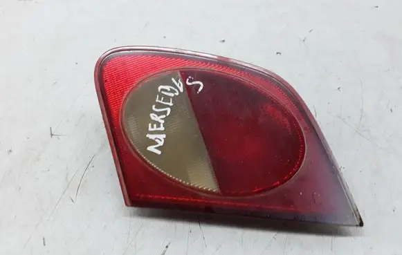 Mercedes-Benz E W210 Tailgate rear/tail lights A2108201064