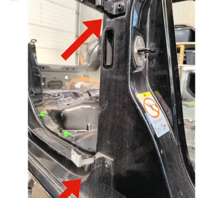 Volkswagen Polo V 6R Rear door hinge set 7N0831402 A046575