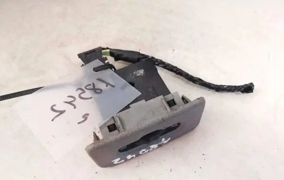 Headlight level height control switch