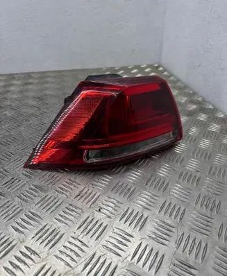 Volkswagen Golf VII Rear/tail lights 5G0945095M