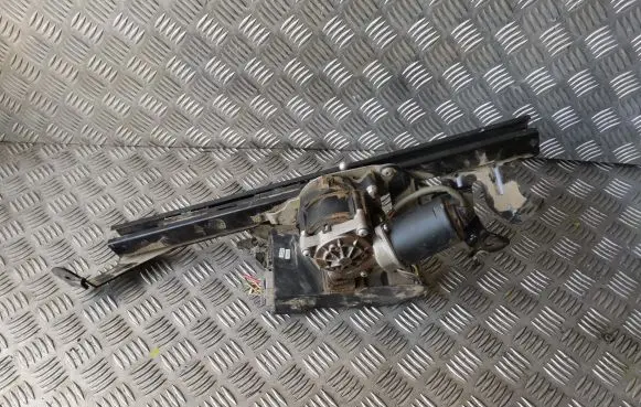 KIA Carnival Tailgate boot lock/latch motor 817704D101 16915234