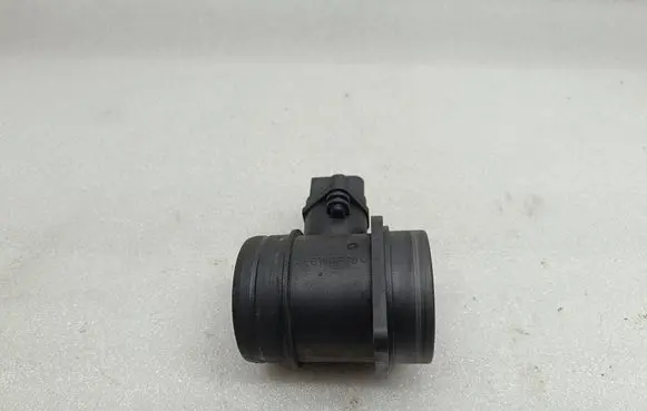 Volkswagen PASSAT B6 Mass air flow meter 0281002531 038906461B