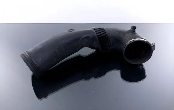 Audi A8 S8 D3 4E Air intake hose/pipe 077129627 077129627AG