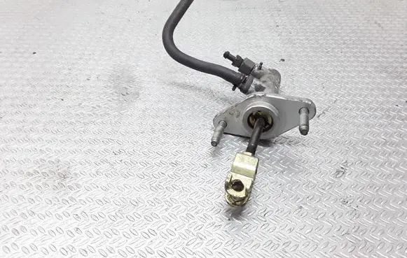 Clutch master cylinder