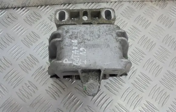 Skoda Octavia Mk1 (1U) Engine mount vacuum valve 1J01992621J0199555