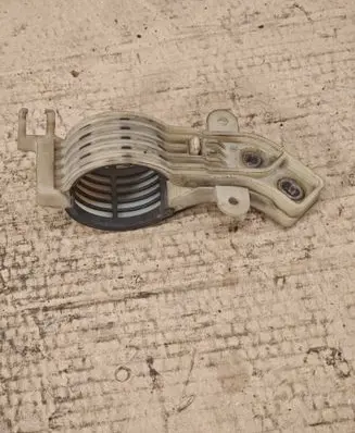 BMW 5 G30 G31 G38 Fuel filter bracket/mount holder 8582275 8582276 13328582275