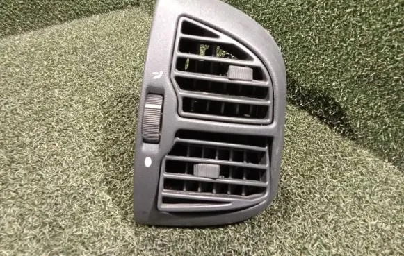 Citroen Jumper Dash center air vent grill 130422602 LS130422602