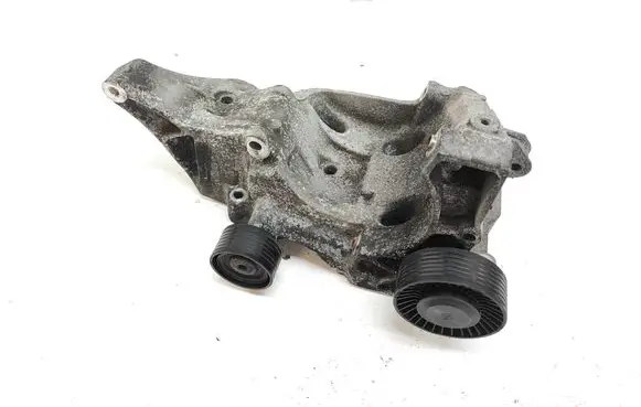 BMW 1 E82 E88 A/C compressor mount bracket 7802639