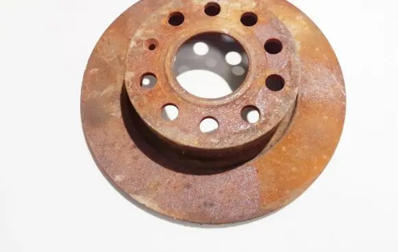 Volkswagen Golf V Rear brake disc neventiliuojamas