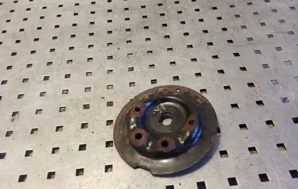 Toyota Corolla E120 E130 Coil spring mount 