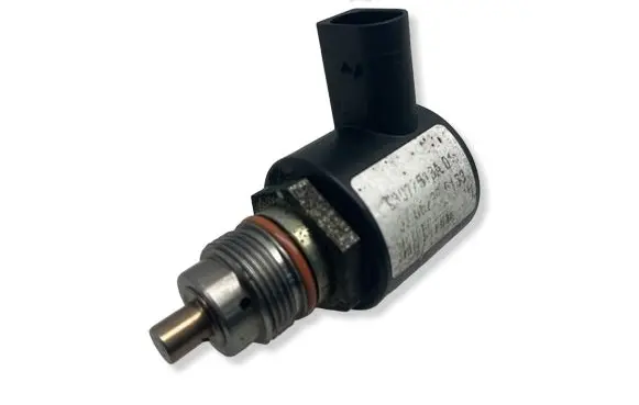 Mercedes-Benz C W204 Fuel pressure regulator 9307Z513A 31060730132