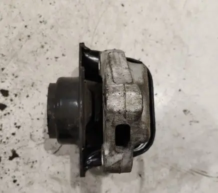 Citroen Berlingo Engine mount bracket 9636583980