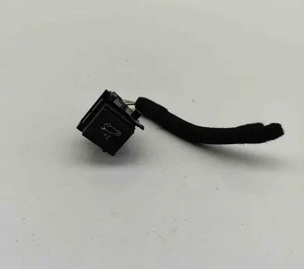 Peugeot 3008 III Tailgate/boot open switch button 98266281ZD