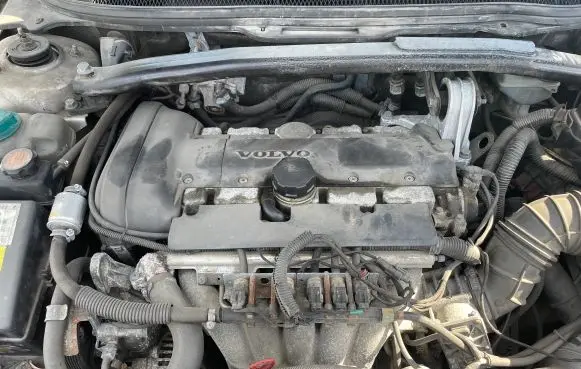 Volvo V70 Engine B5244S