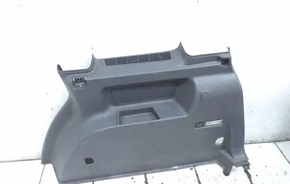 Volkswagen Touran I Trunk/boot side trim panel 1T0867036031 1T0867036
