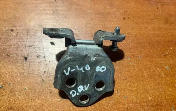 Volvo S40, V40 Front door upper hinge