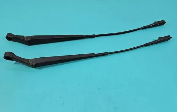 Opel Zafira B Front wiper blade arm 13145564 IMPRK1581016