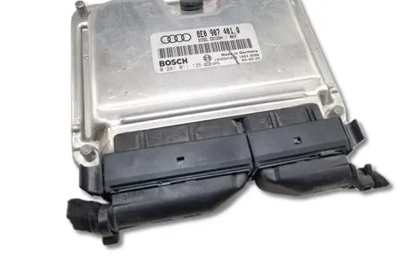 Audi A4 S4 B6 8E 8H Engine control unit/module ECU 0281011135 8E0907401Q
