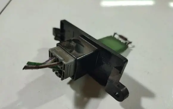 Ford Focus Heater blower motor/fan resistor