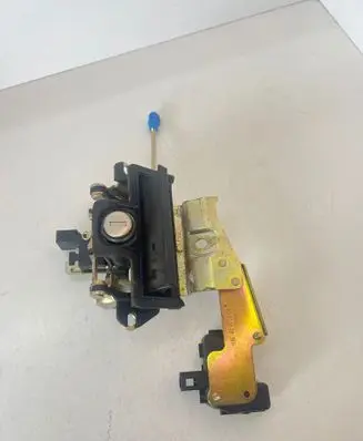 Skoda Octavia Mk1 (1U) Tailgate/trunk/boot lock/catch/latch 1U6827565K 1U6827565J