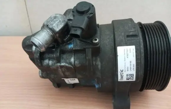 BMW X5M E70 ABS Pump 678577201