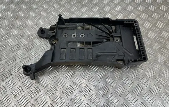 Seat Arona Battery tray 2Q0915331