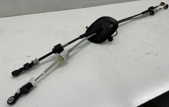 Opel Astra K Gear shift cable linkage 55499529