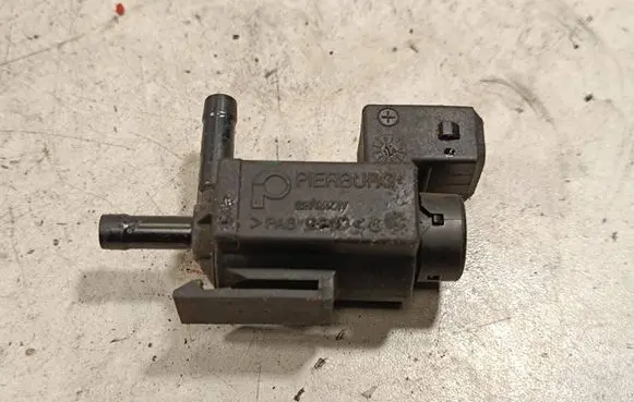 Jaguar XF X260 Vacuum valve 70435600 16T351