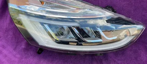 Renault Clio IV Headlight/headlamp 260100830R