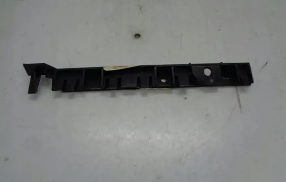 BMW 1 E81 E87 Fender mounting bracket 51777118159