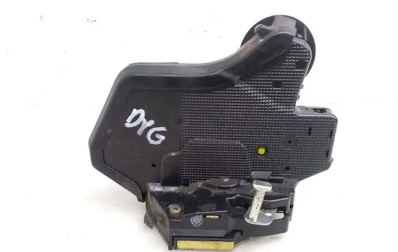 Toyota Camry Rear door lock 50512064