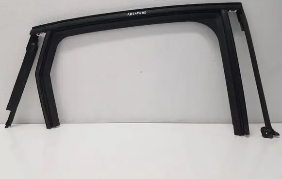 Renault Arkana Rubber seal rear door window/glass 823303796R