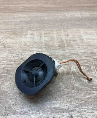 Renault Megane II Front door high frequency speaker 8200041791