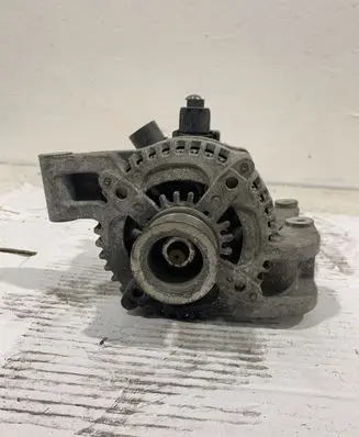Ford Focus Generator/alternator 3M5T10300LC