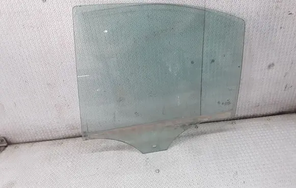 Mercedes-Benz C W203 Rear door window glass