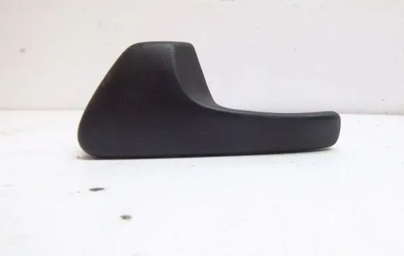 Volkswagen Golf III Front door interior handle 1H0837225