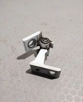 Audi A6 S6 C7 4G Front door lower hinge 4G0831401B A04058
